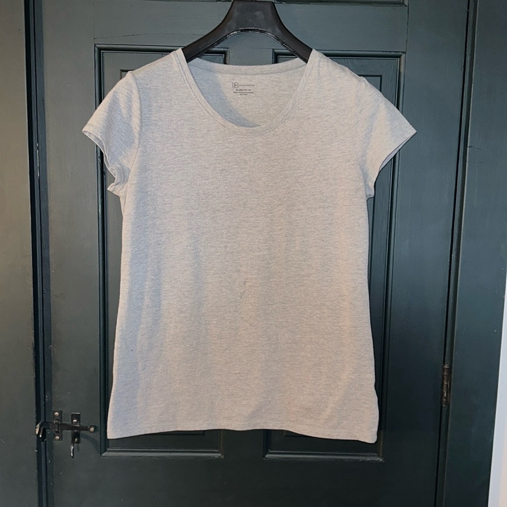 No boundaries grey t-shirt size XL